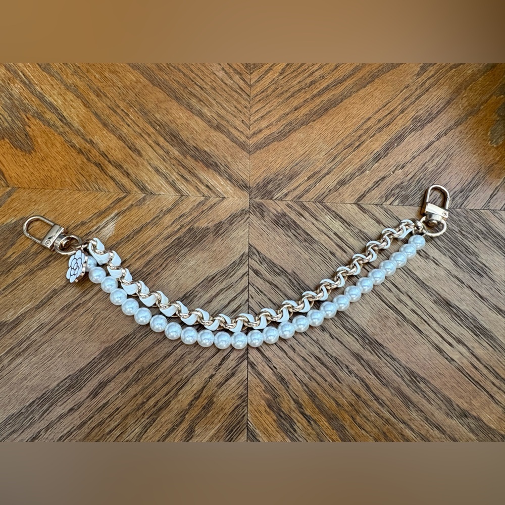Pearl and Leather Wristlet Strap/Bag Charm